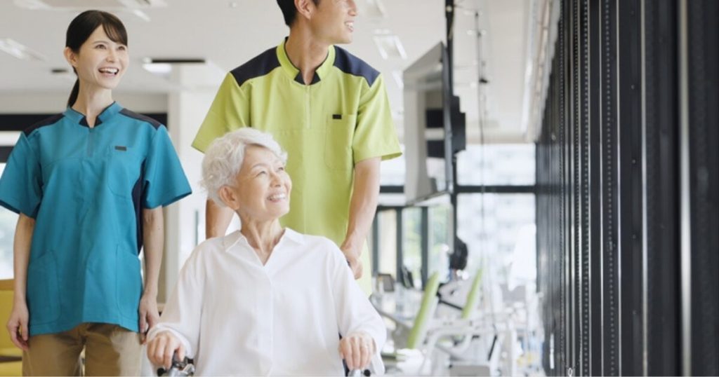 パーキンソン病の方に合う介護施設の選び方：種類・費用・比較チェック【2025年度版】